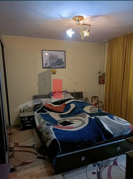 Brancoveanu, Izvorul Rece, vanzare apartament 4 camere decomandat.